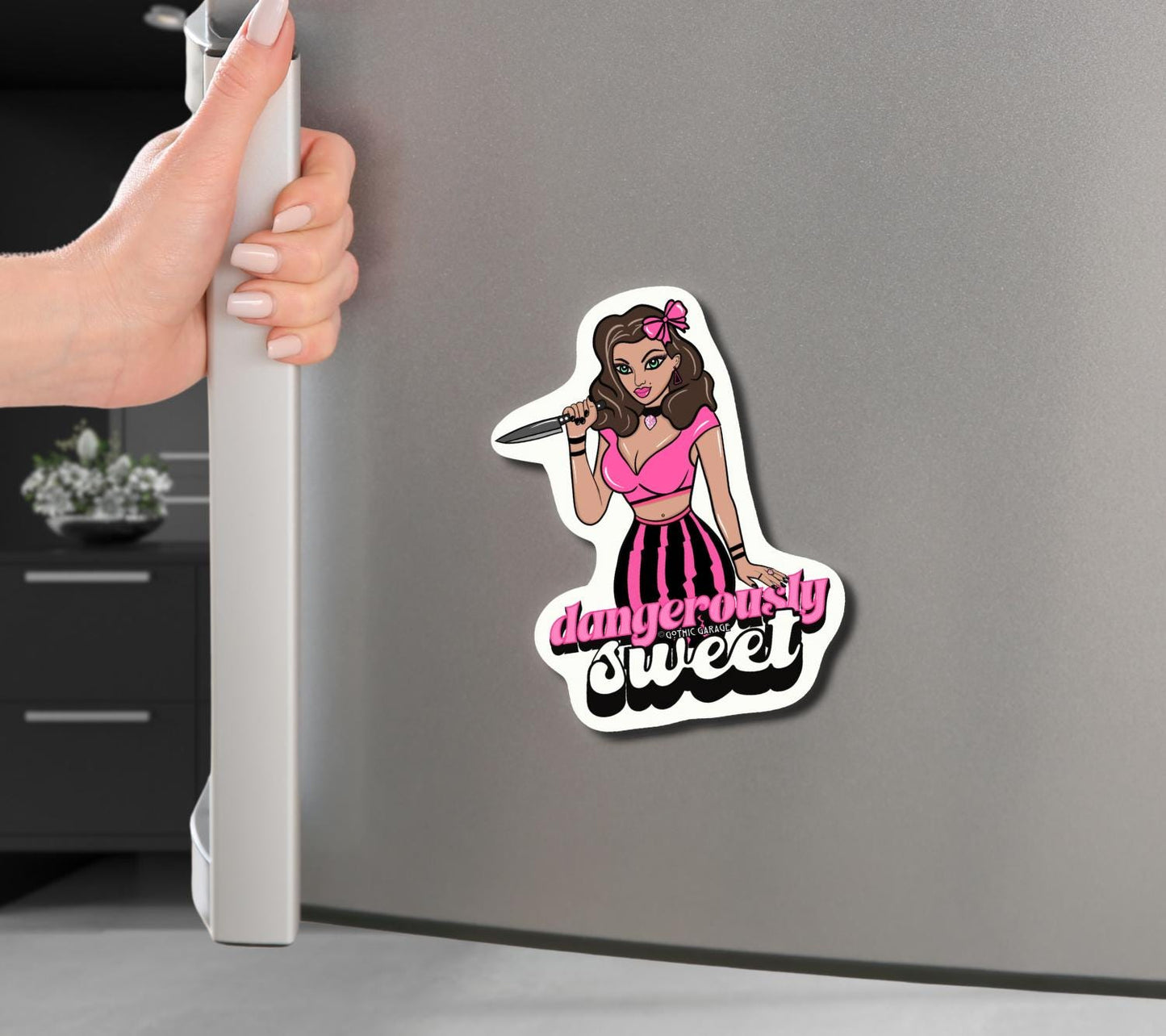 Dangerously Sweet Fridge Magnet – Retro Killer Female Pin-Up with Dark Alternative Vibes, Perfect to Add Sugar & Spice to Any Kitchen