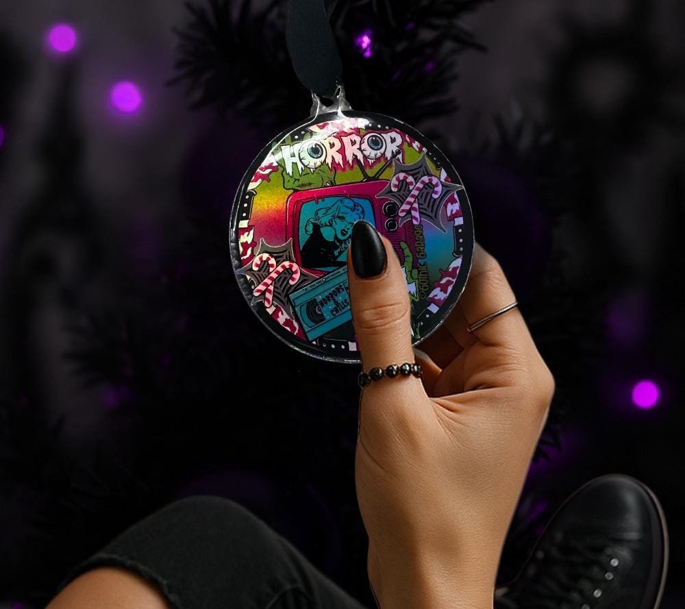 Horror Girl Ornament – Retro Gothic Christmas Decor for Horror Fans & Creepy Creepmas Trees