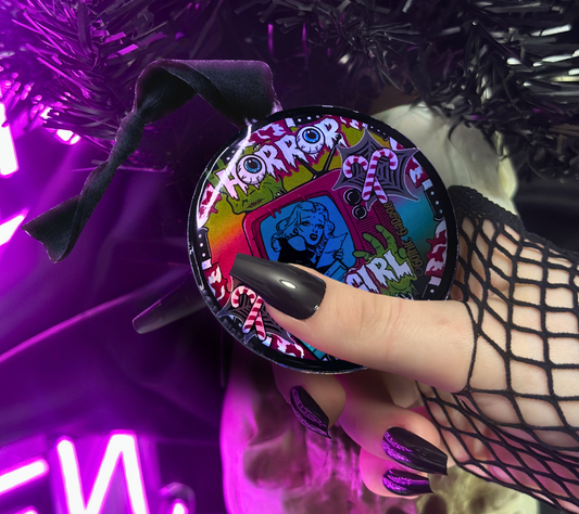 Horror Girl Ornament – Retro Gothic Christmas Decor for Horror Fans & Creepy Creepmas Trees
