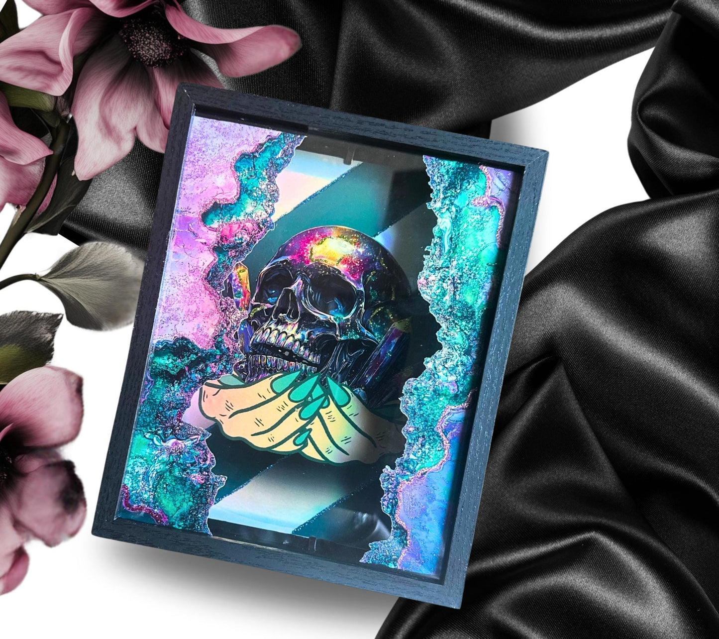 Crystal Geode Skull Shadowbox, Unique Dark Academia Wall Decor, Perfect Art for a Gothic Living Spcae