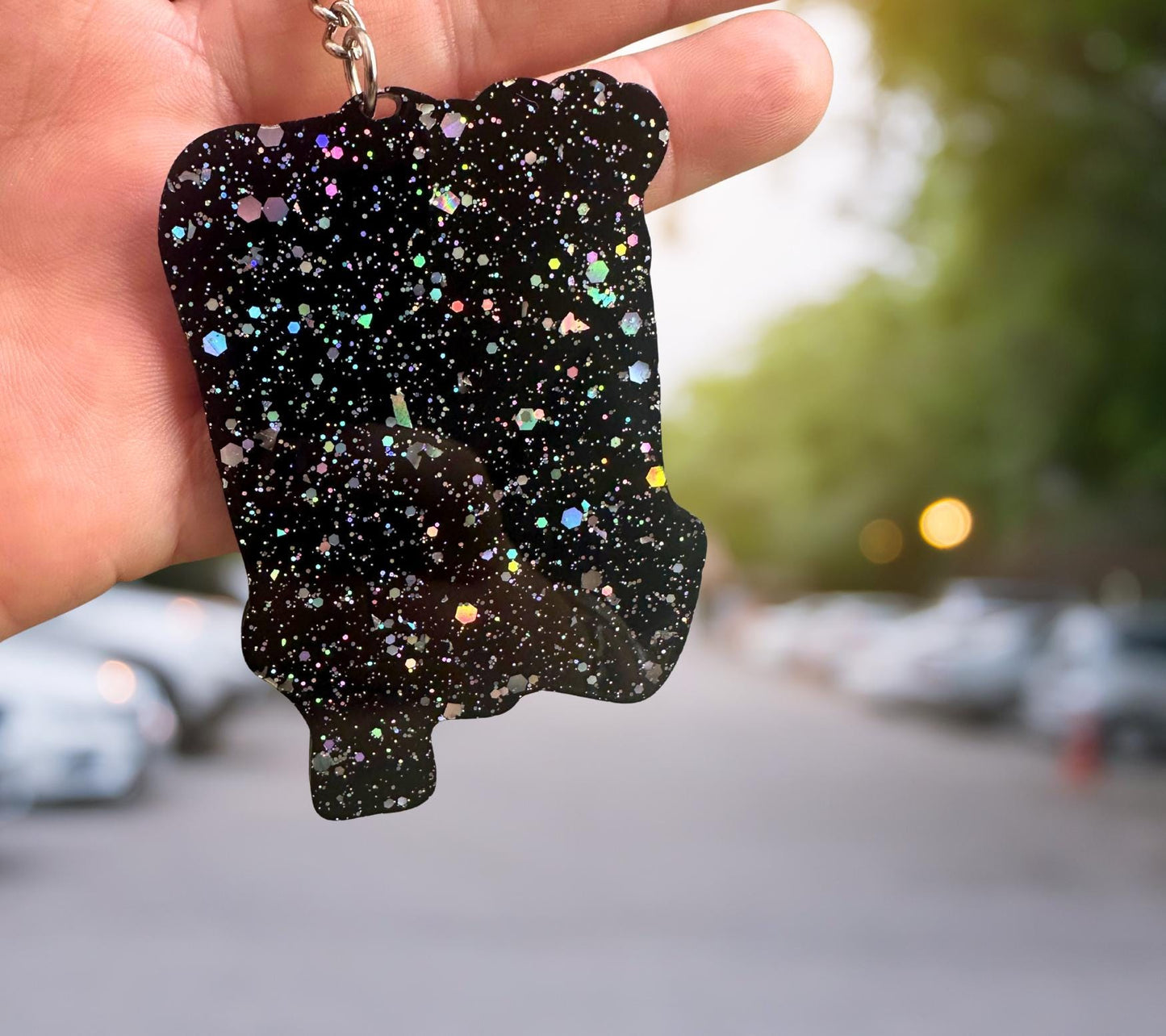 Horror Girl Keychain – Holographic Resin Acrylic Key Ring for Spooky Bags & Horror Fans