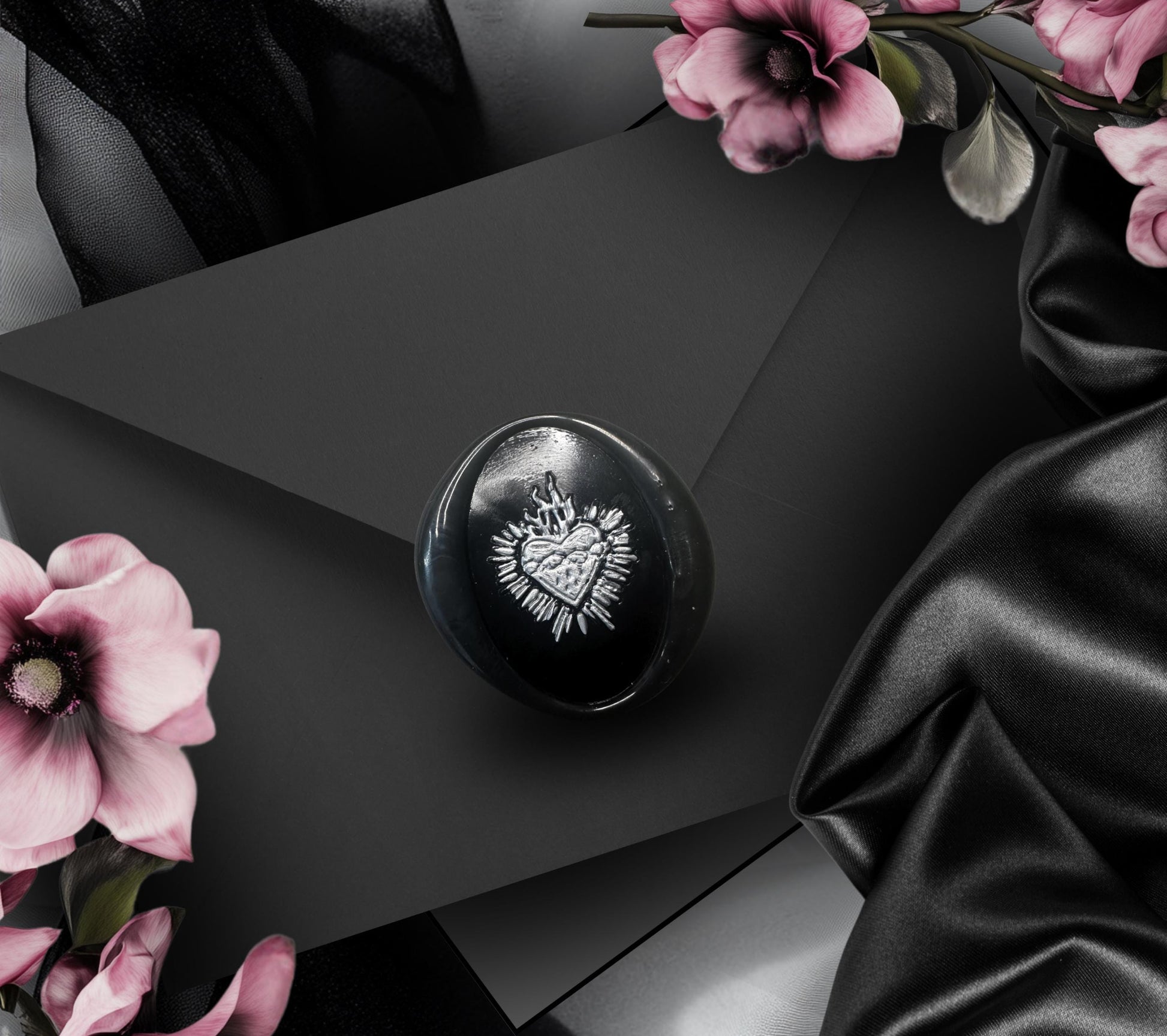 Gothic Sacred Heart Wax Seal – Black Hand-Poured Adhesive Seals for Invitations, Journals & Witchy Stationery