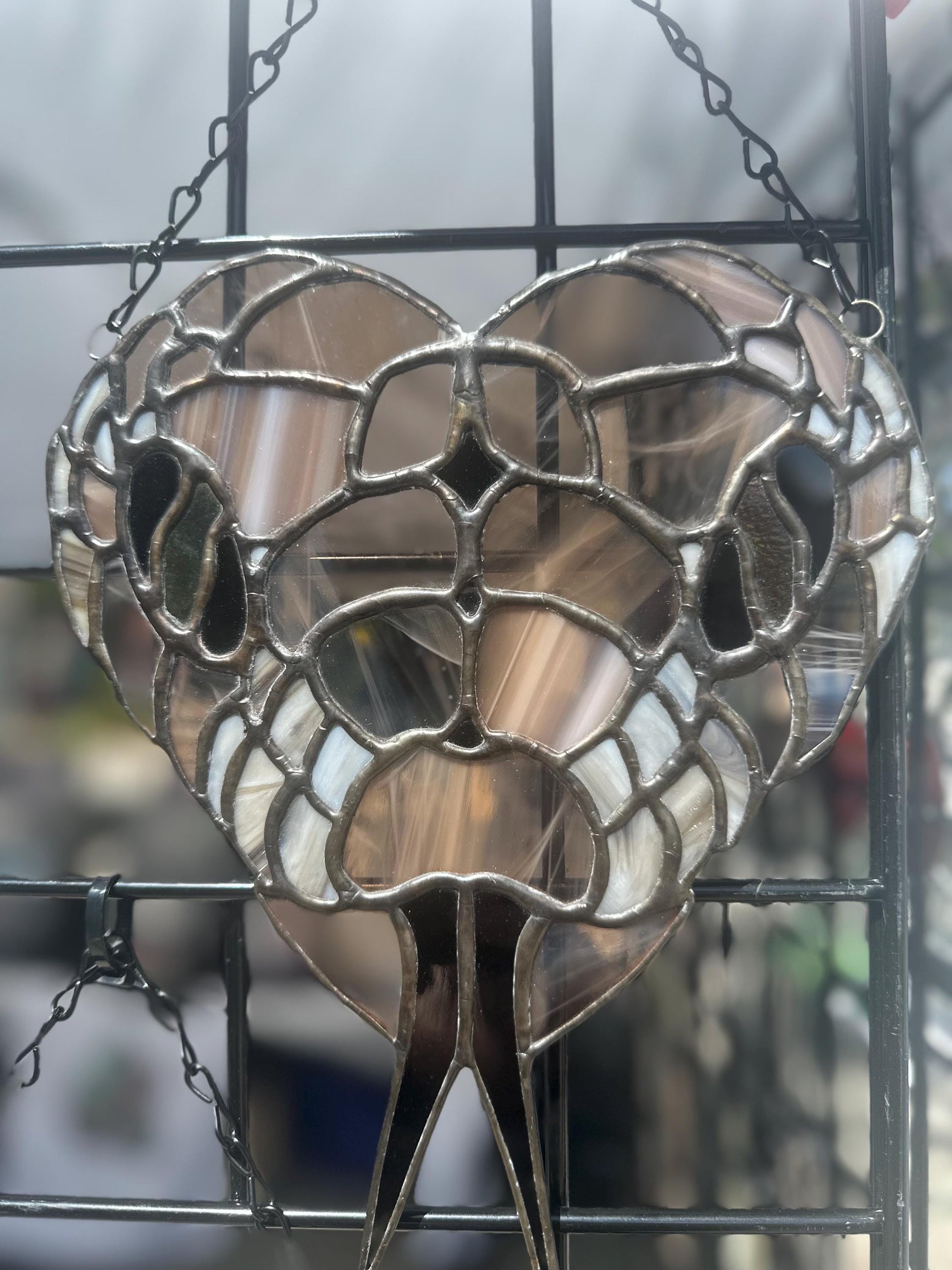 Snake Head Heart Stained Glass – Gothic Reptile Suncatcher for Alt Decor, Handmade Wall Art