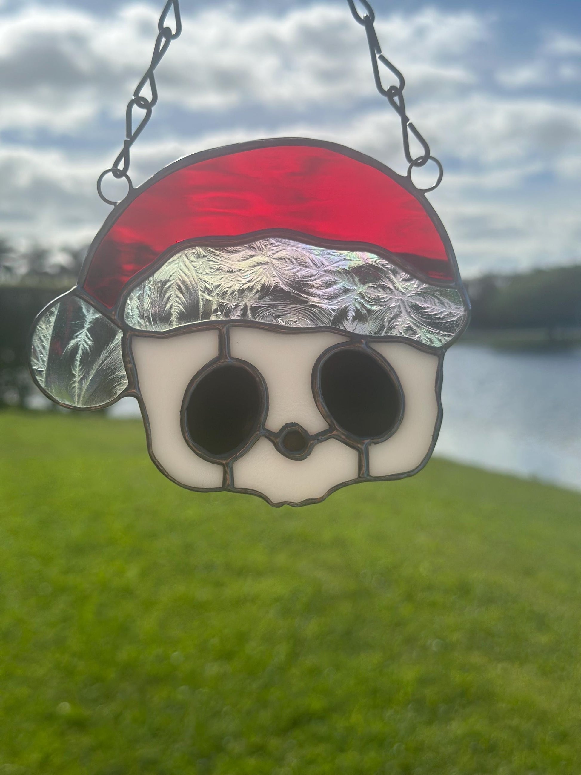 Red Santa Skull Stained Glass – Gothic Christmas Suncatcher | Creepy Cute Holiday Window Decor