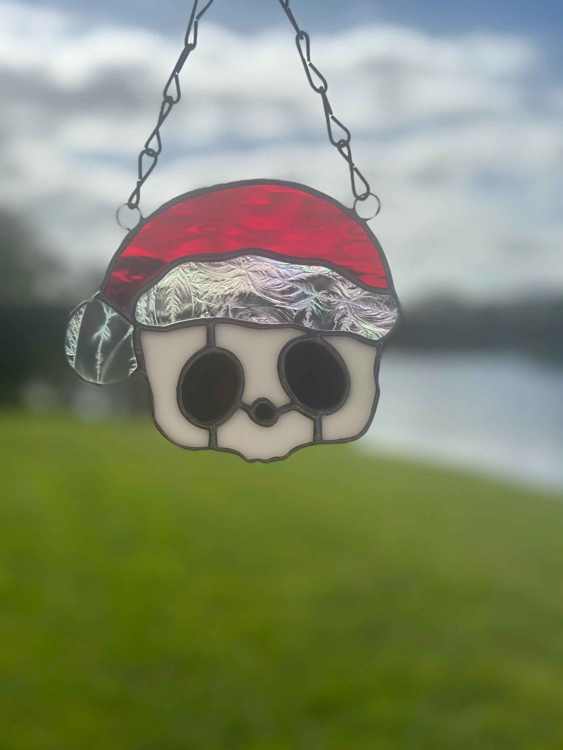 Red Santa Skull Stained Glass – Gothic Christmas Suncatcher | Creepy Cute Holiday Window Decor