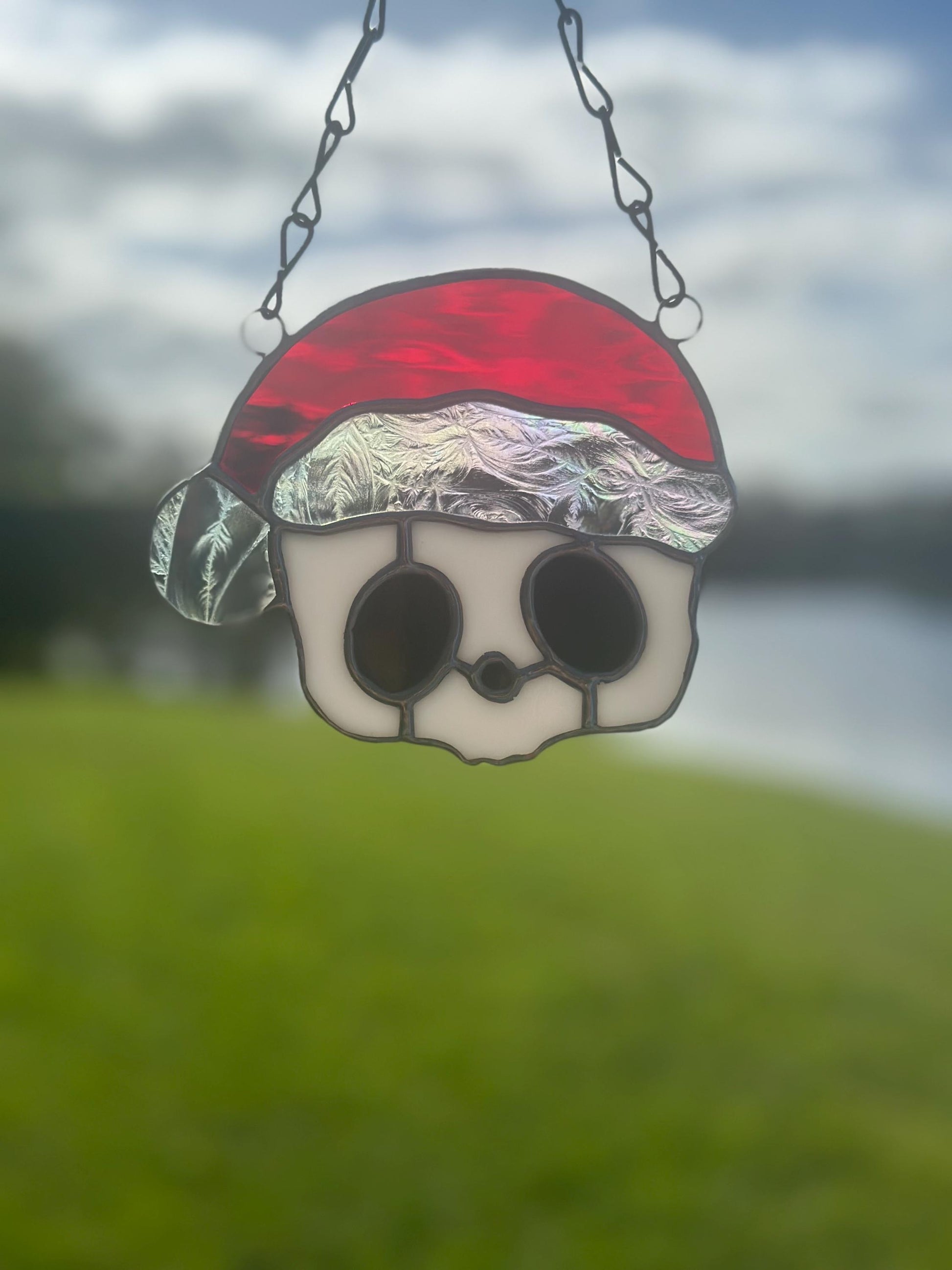 Red Santa Skull Stained Glass – Gothic Christmas Suncatcher | Creepy Cute Holiday Window Decor