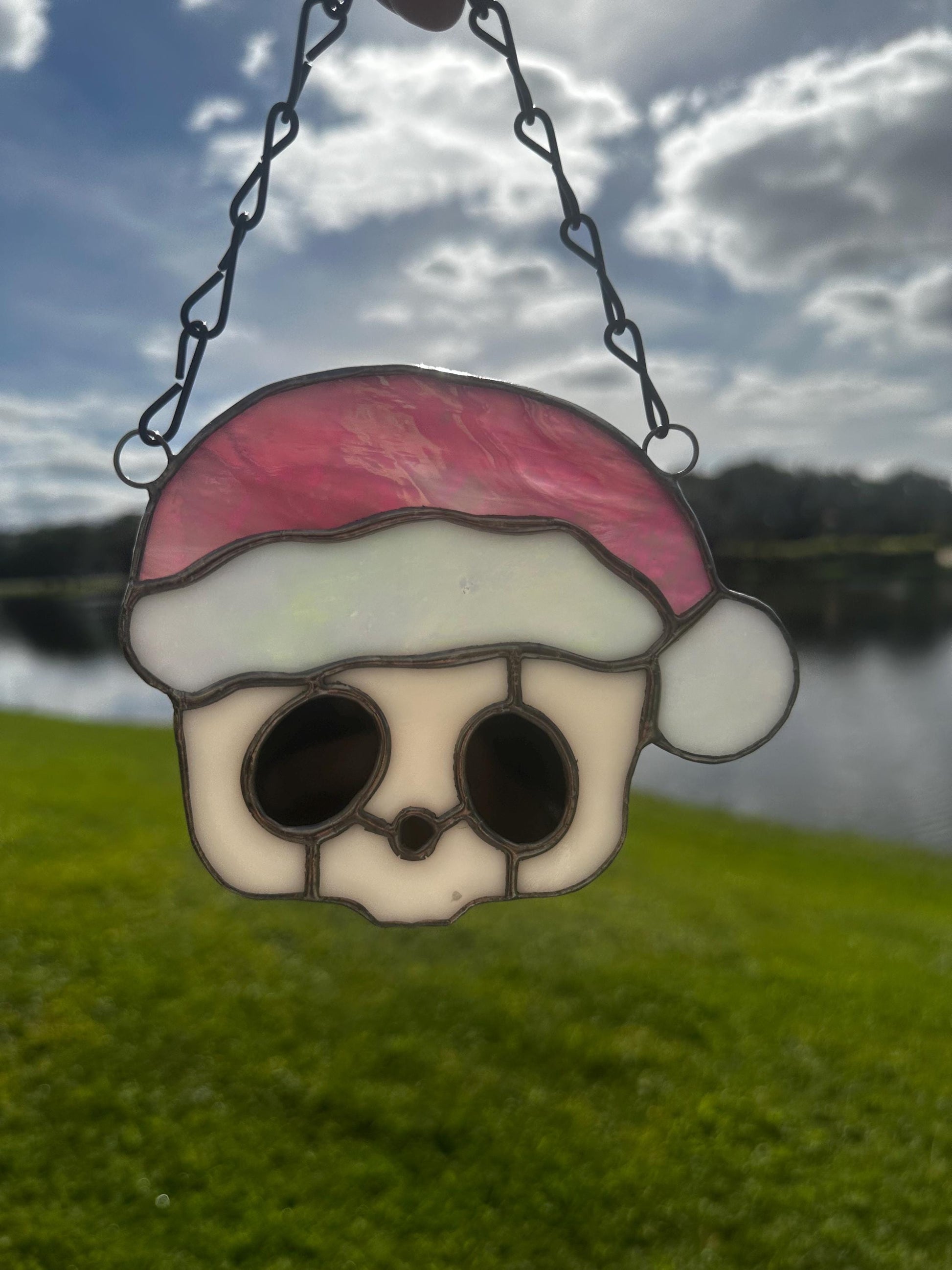 Pink Santa Skull Stained Glass – Gothic Christmas Suncatcher | Creepy Cute Holiday Decor