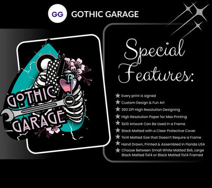 Black & Gold Anatomical Heart Art Print – Gothic Wall Decor for Dark Romantic Homes