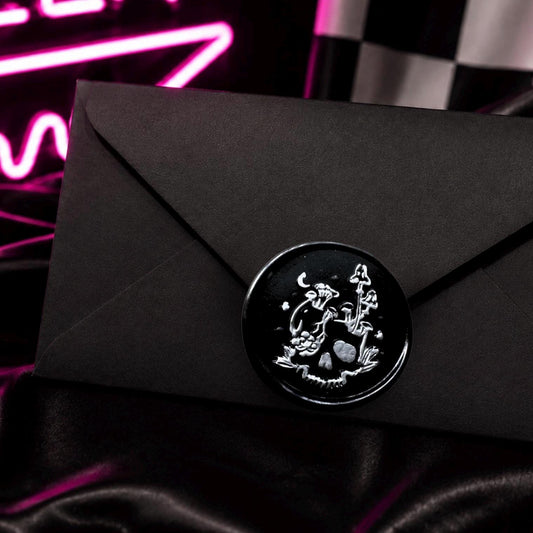 Skull & Mushrooms Wax Seal – Gothic Soy Wax Sticker for Envelopes, Witchy Journals and Gifts