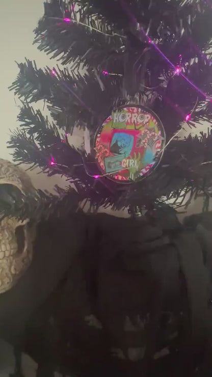 Horror Girl Ornament – Retro Gothic Christmas Decor for Horror Fans & Creepy Creepmas Trees